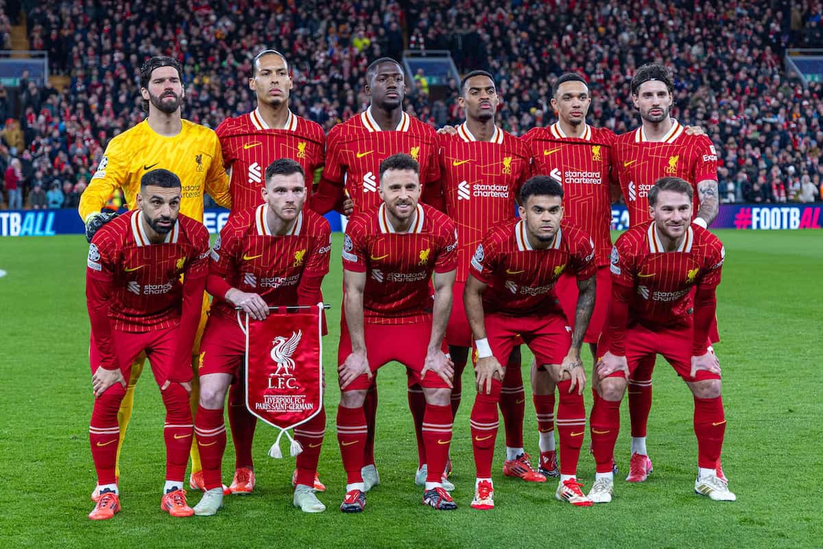 LIVERPOOL, ENGLAND - Tuesday, March 11, 2025: Liverpool players line-up for a team group photograph before the UEFA Champions League Round of 16 2nd Leg match between Liverpool FC and Paris Saint-Germain FC at Anfield. (Photo by David Rawcliffe/Propaganda)