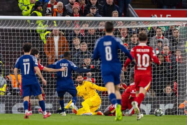 LIVERPOOL, ENGLAND - Tuesday, March 11, 2025: Paris Saint-Germain's Ousmane Dembélé scores the first goal during the UEFA Champions League Round of 16 2nd Leg match between Liverpool FC and Paris Saint-Germain FC at Anfield. (Photo by David Rawcliffe/Propaganda)