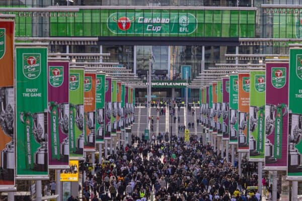 LONDON, ENGLAND - Sunday, March 16, 2025: Supporters arrive before the Football League Cup Final match between Liverpool FC and Newcastle United FC at Wembley Stadium. (Photo by David Rawcliffe/Propaganda)