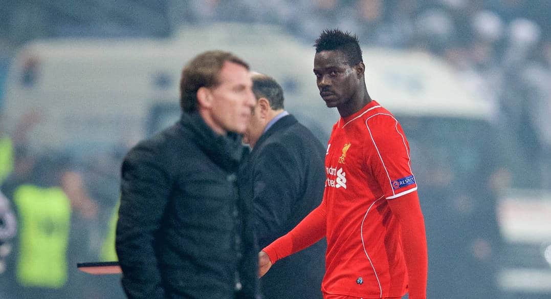 ISTANBUL, TURKEY - Thursday, February 26, 2015: Liverpool's Mario Balotelli walks past manager Brendan Rodgers as he is substituted against Besiktas JK during the UEFA Europa League Round of 32 2nd Leg match at the Ataturk Olympic Stadium. (Pic by David Rawcliffe/Propaganda)